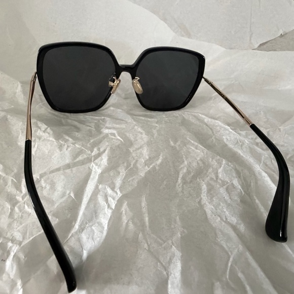 MaxMara Black Women\'s Sunglasses with Gold Accents and Case MM0-112K main image 5